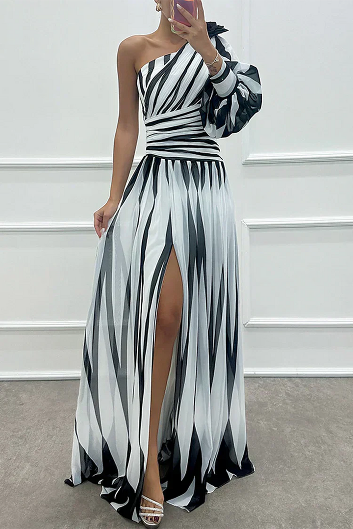 Shiloh - Elegant Striped One Shoulder Maxi Dress