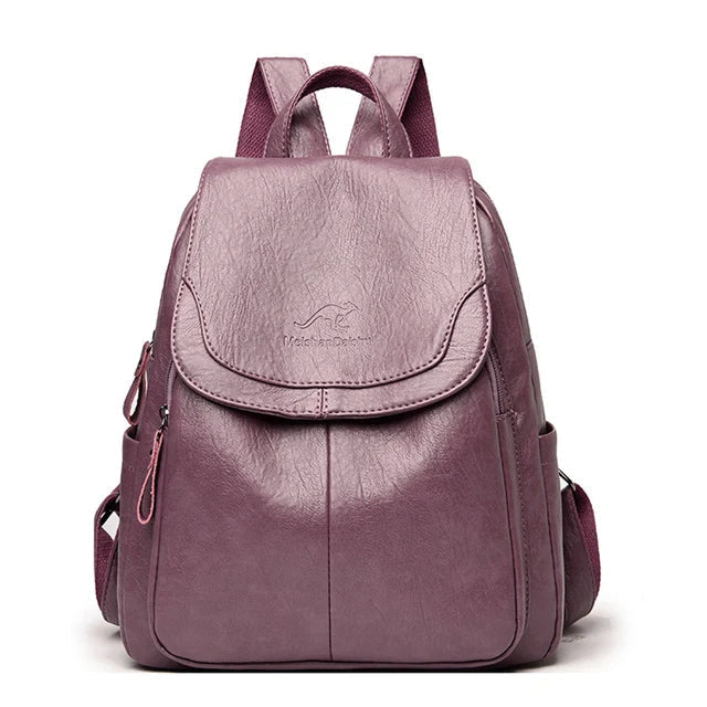 Kristlaug | Elegant and lightweight backpack in a delicate white tone