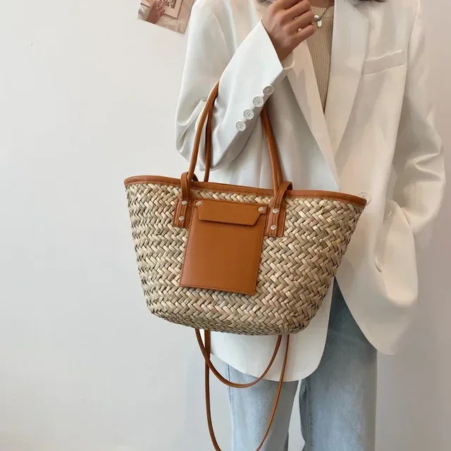 Torborg | Elegant straw bag with leather accents