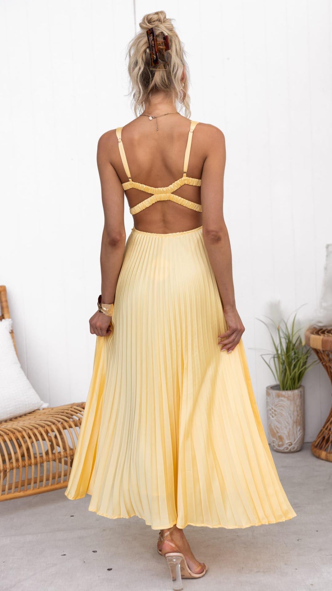 Jane | Elegant Pleated V-Neck Maxi Dress.