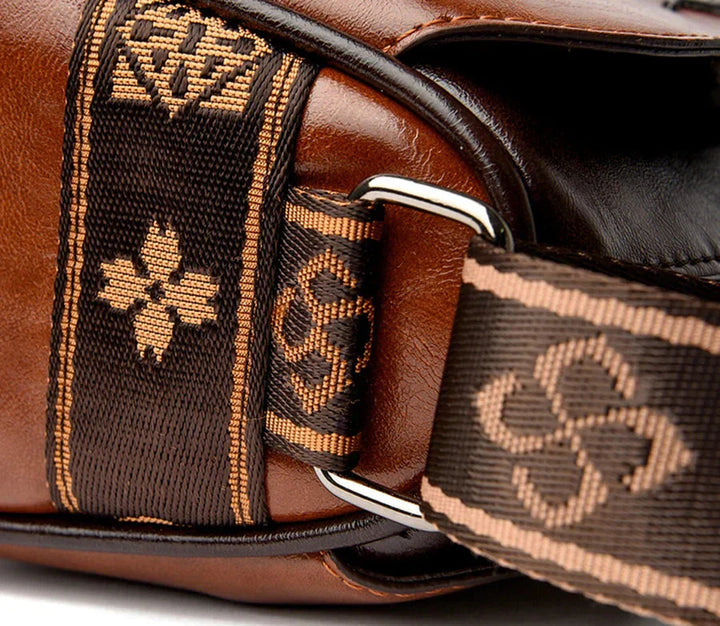 Octavia | Elegant Adjustable Strap Crossbody Bag