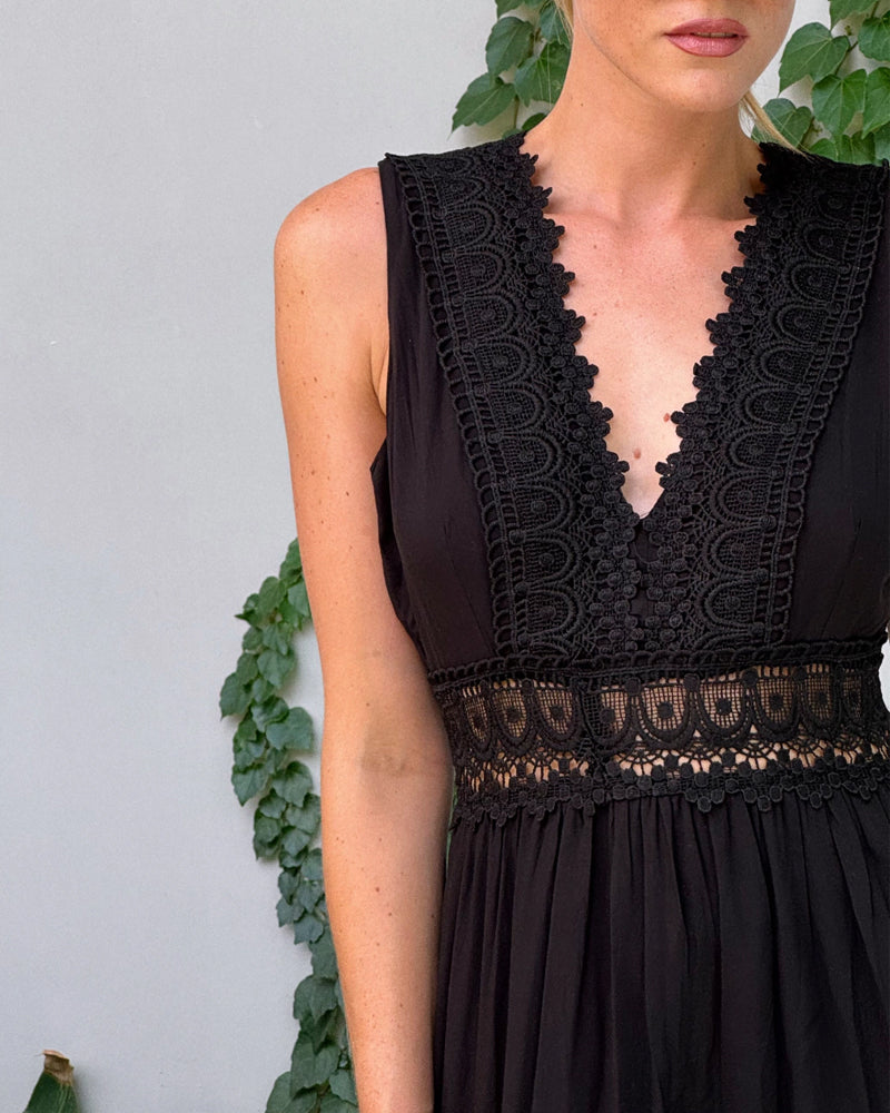 Mirna - V-neck lace tank dress