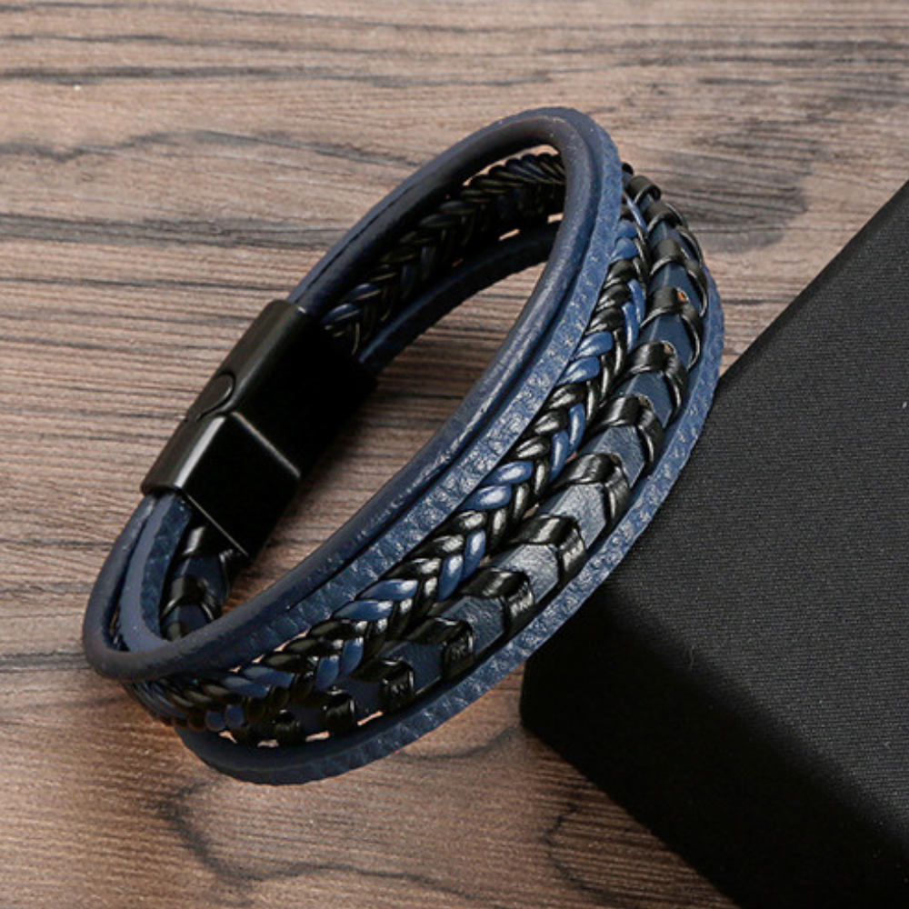 Cora™ - ADJUSTABLE WOVEN BRACELET WITH VIKING DESIGN