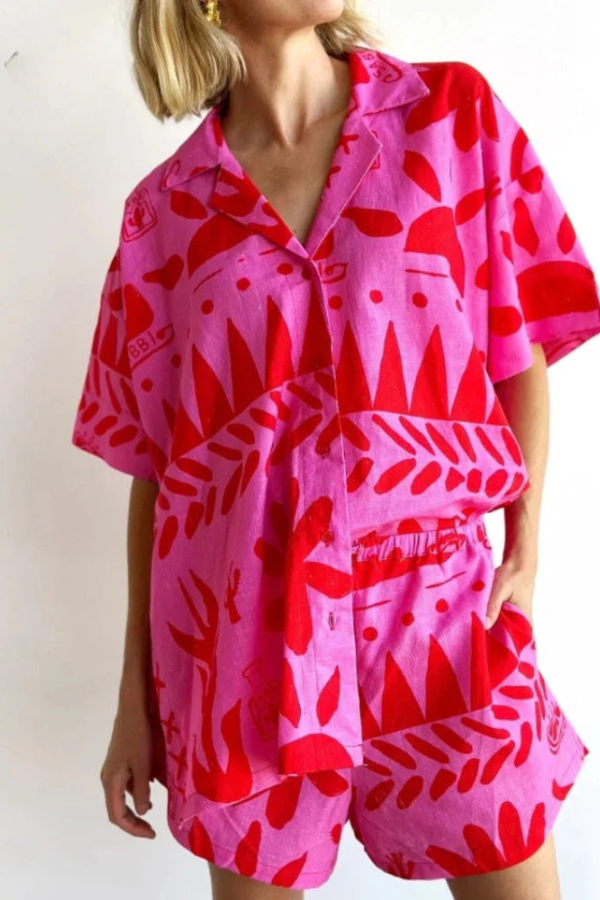 Alicia - Vintage Graffiti 2 Pieces Shirt and Shorts Set