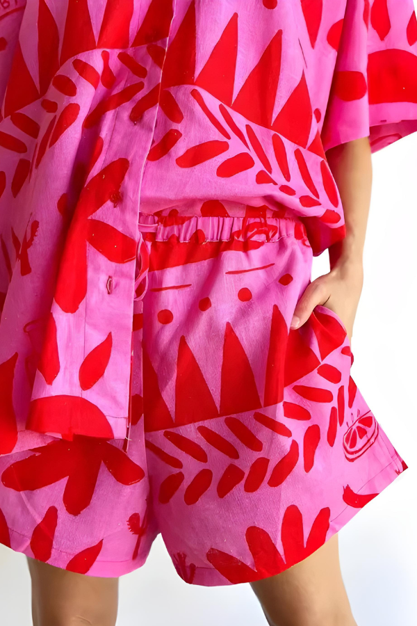 Alicia - Vintage Graffiti 2 Pieces Shirt and Shorts Set