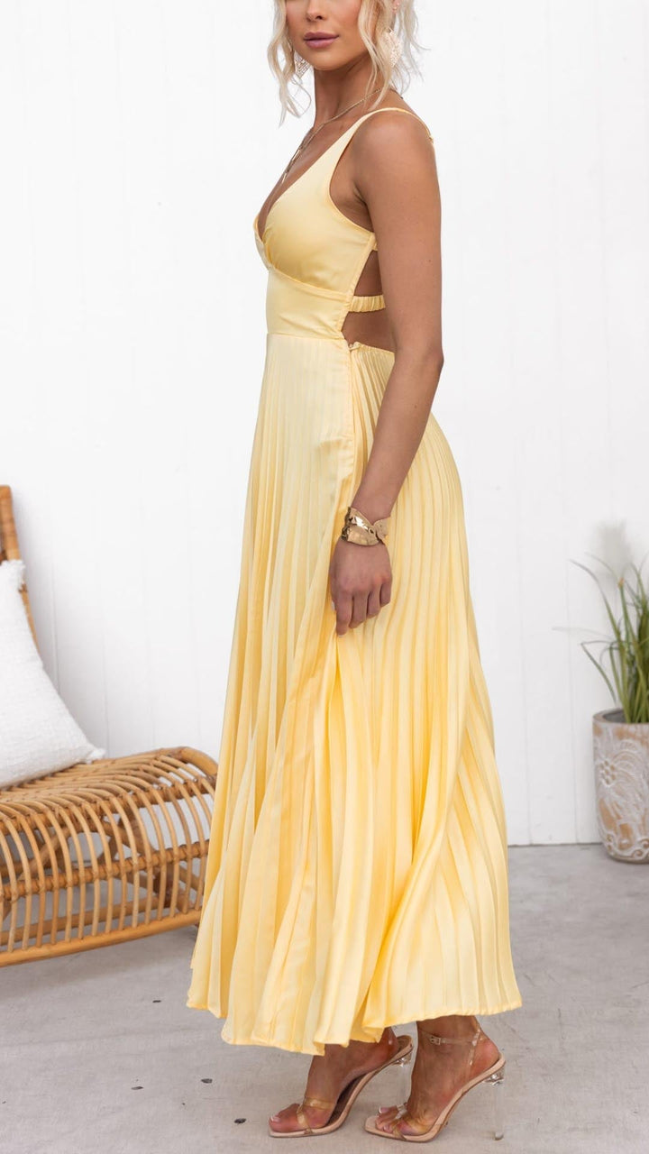 Eline | Elegant V-Neck Maxi Dress with Pleated Skirt