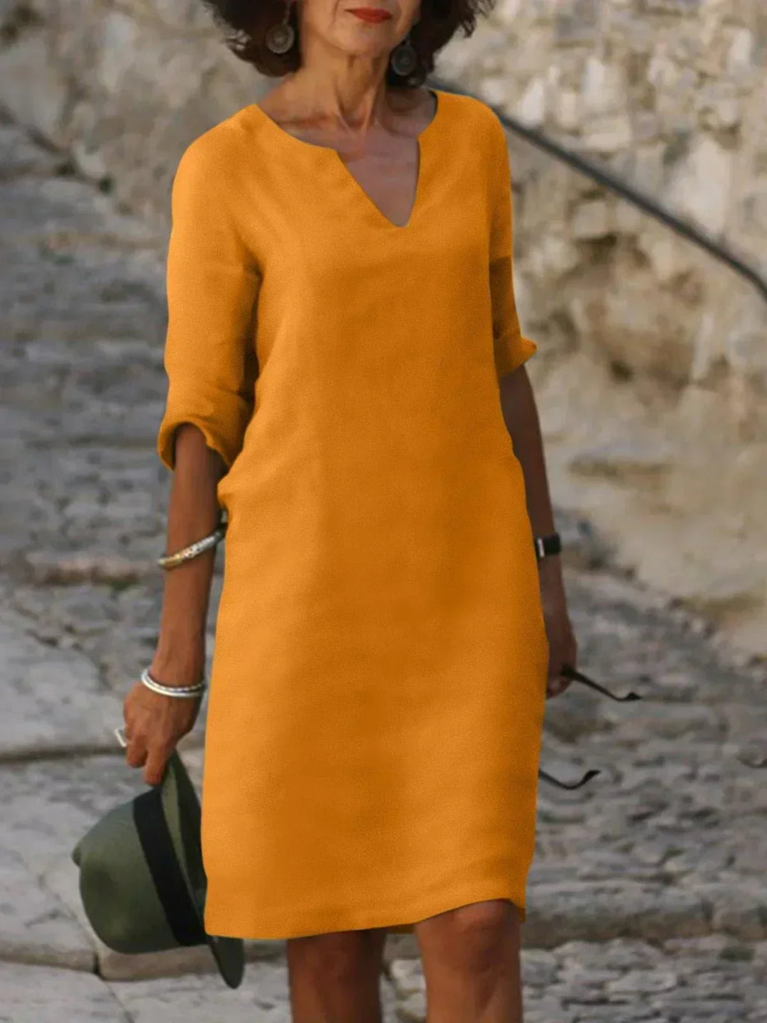 Josette | Elegant dress with V-neckline
