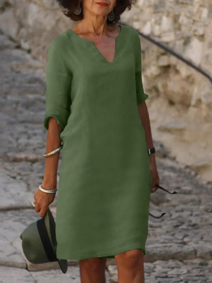 Josette | Elegant dress with V-neckline