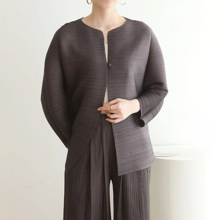 ERMELINDE I ELEGANT PLEATED BLAZER